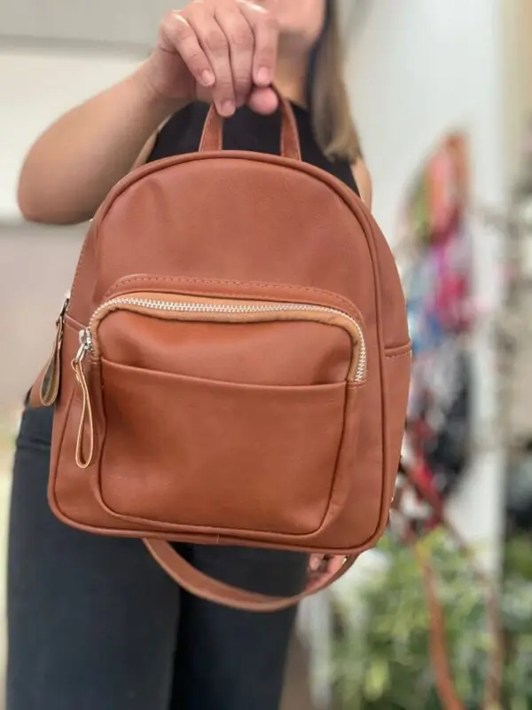 mochila cuero